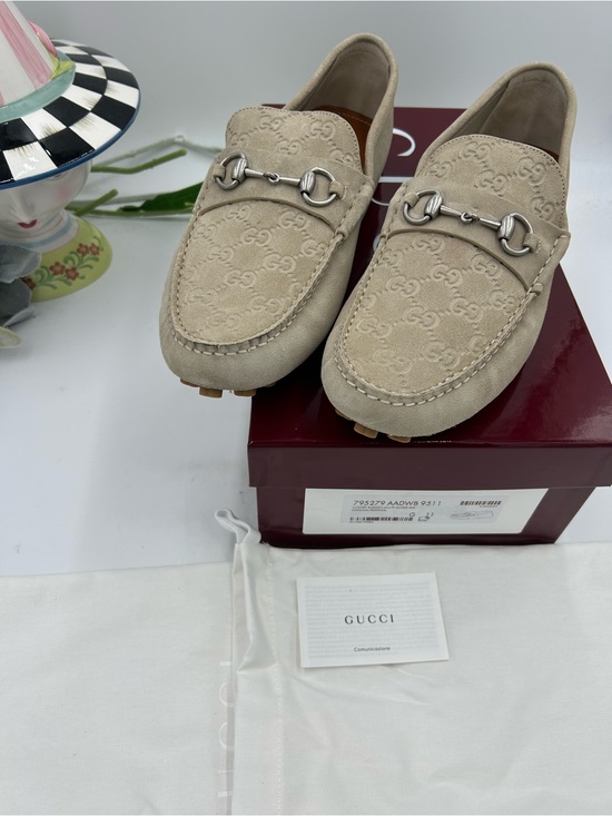Men’s Gucci GG embossed oatmeal suede driver loafers size 11 fits 12 US main image 6